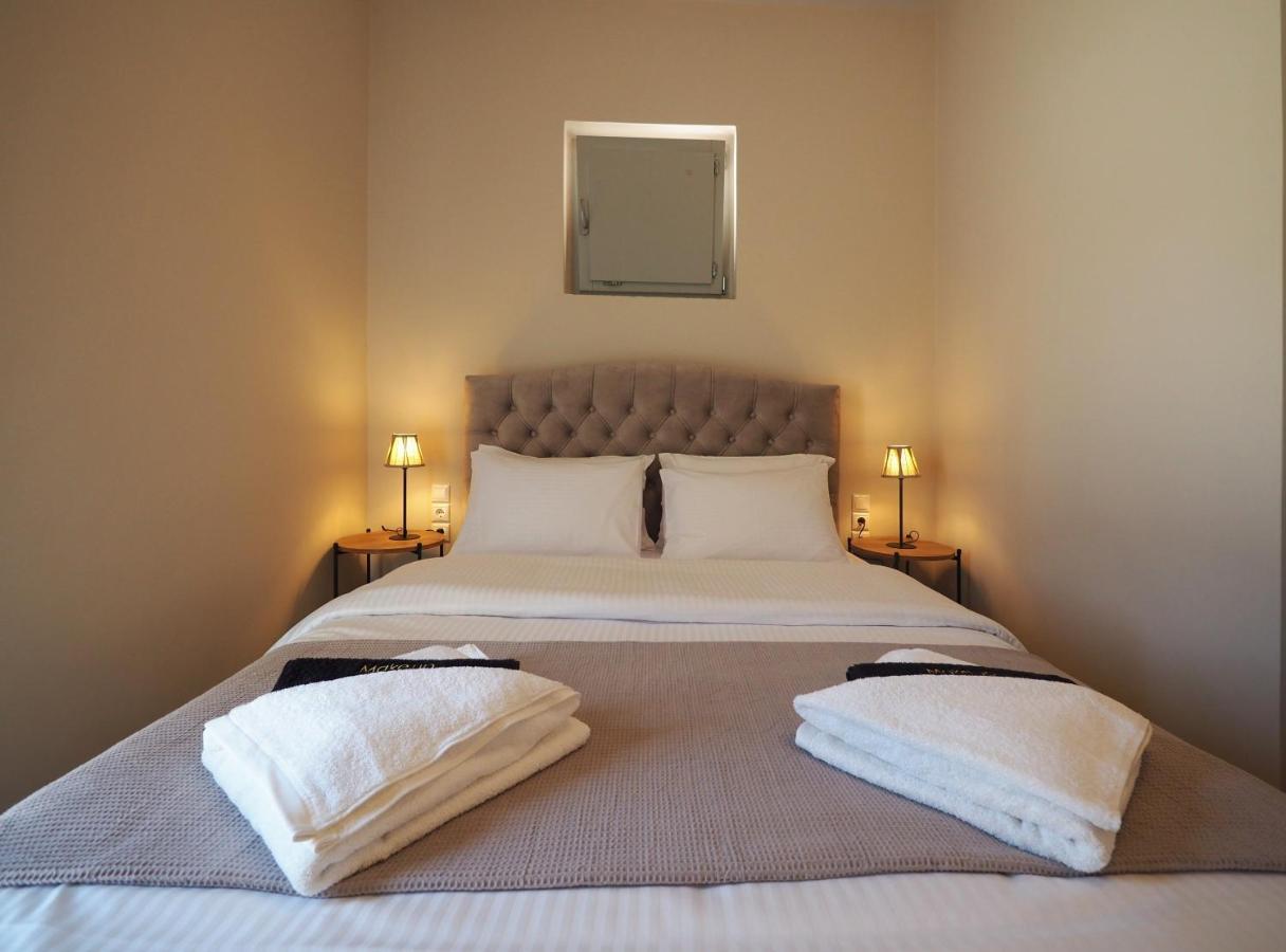 Terra Di Pietra Exclusive Suites & Apartments 에리아폴리스 외부 사진