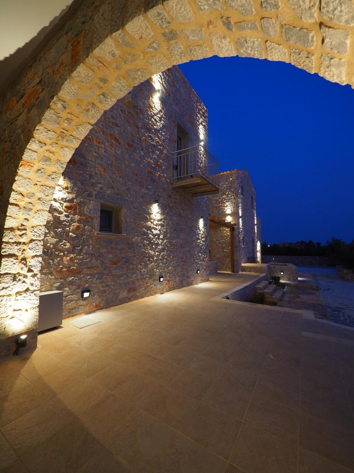 Terra Di Pietra Exclusive Suites & Apartments 에리아폴리스 외부 사진