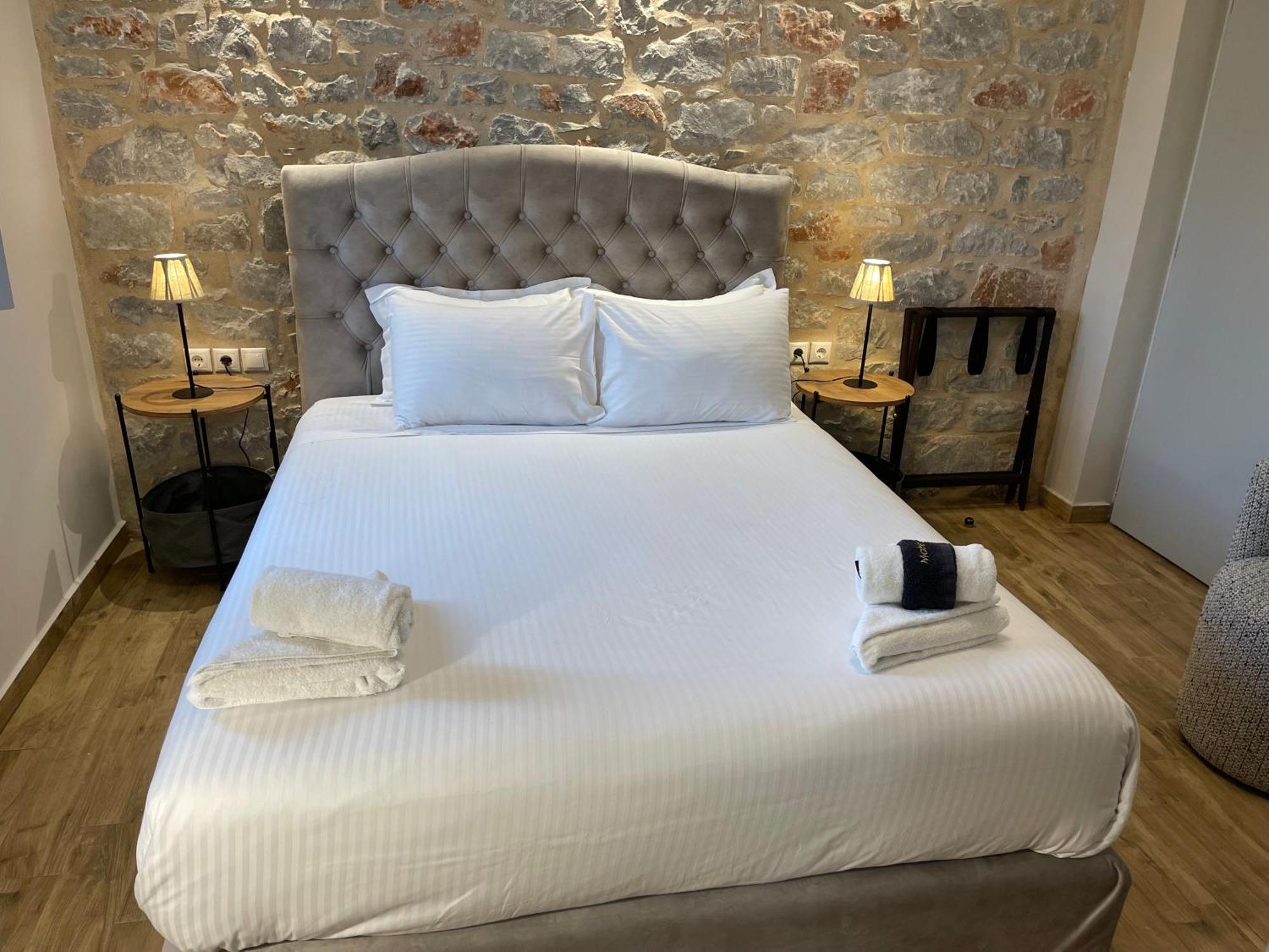 Terra Di Pietra Exclusive Suites & Apartments 에리아폴리스 외부 사진